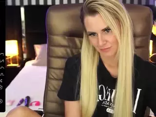 KaylaBlaze's Live Sex Cam Show