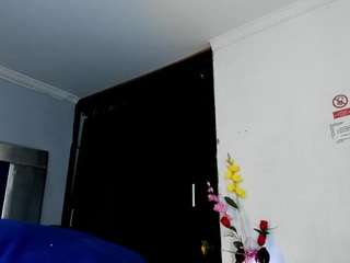 tessa-mancini live cam profile