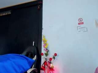 le modèle tessa-mancini est en webcam porno dans un show sur le site camsoda, il possède les tags suivants: anal toys,average,black hair,brown eyes,cumshot,facial piercings,no drinking,orgasm,spank,tease,hd