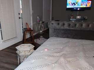 Live webcam model lalakoi1 on Soda Cams