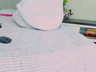 sassy-girl Live Webcam on CamSoda