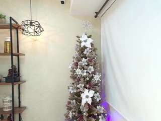 sassy-girl webcam model