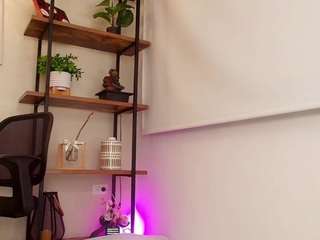 sassy-girl live cam profile