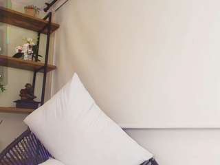 sassy-girl live cam profile