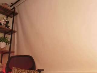 sassy-girl's CamSoda show and profile