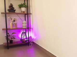 sassy-girl live webcam show