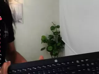 Sassy Girl's Live Sex Cam Show