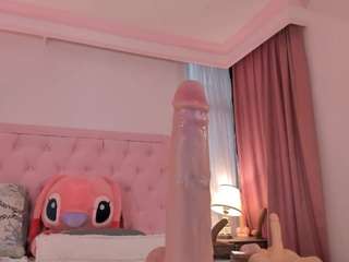 valentoro from CamSoda is Freechat
