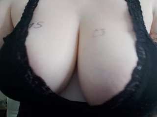 museum0fcum's CamSoda show and profile