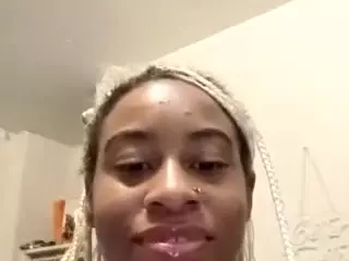 sunnymagicc's Live Sex Cam Show
