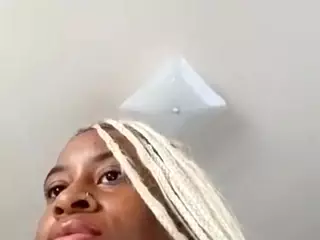 sunnymagicc's Live Sex Cam Show