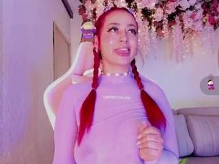 mia-bloom