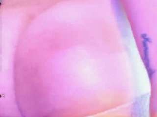 mia-bloom Live Webcam on CamSoda
