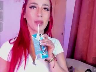 mia-bloom's CamSoda show and profile