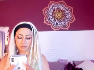 mia-bloom's Live Sex Cam Show