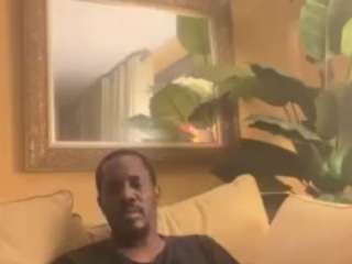 makeemcumallover live cam