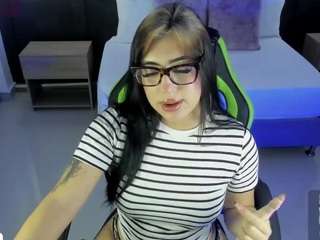 caroline23