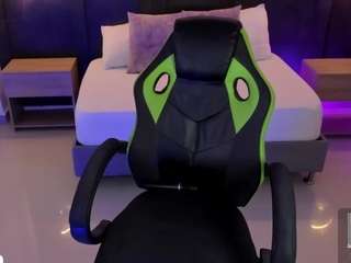 caroline23