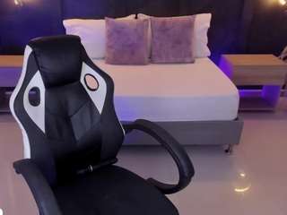 caroline23
