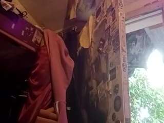 groundhogsdayburnout's CamSoda show and profile