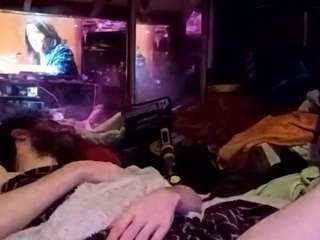 groundhogsdayburnout's CamSoda show and profile