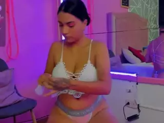 ariana-grey08's Live Sex Cam Show