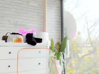 Get me naked [Multi Goal]