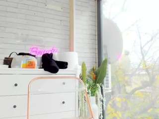 britneycharm from CamSoda is Freechat