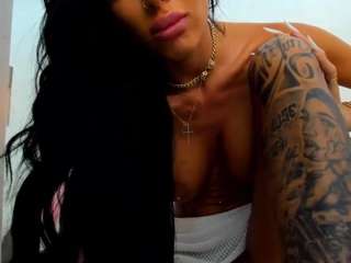 le modèle britneycharm est en webcam porno dans un show sur le site camsoda, il possède les tags suivants: amateur,fingering,wet,toys,tease,tattoos,spank,pussy,nipple piercings,lush,lovense,lingerie,genital piercings,anal toys,fingers,feet,black-hair,ass,asshole,bedroom