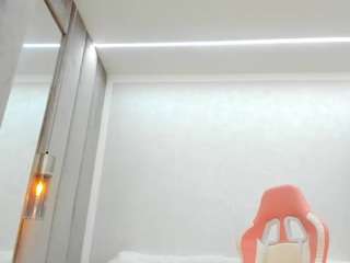 britneycharm's live room