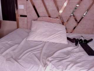 christinbrown Live Webcam on CamSoda