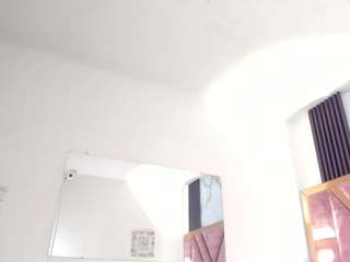 christinbrown Live Webcam on CamSoda