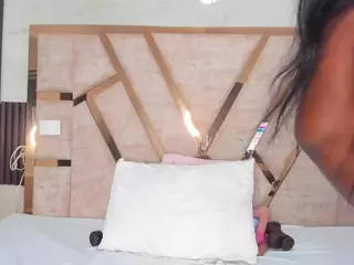 Elaine Brown's Live Sex Cam Show