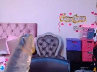 lanaqueen69 live cam preview