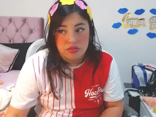 lanaqueen69's Live Sex Cam Show