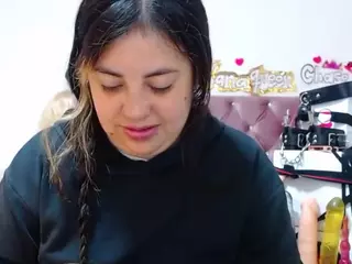 lanaqueen69's Live Sex Cam Show