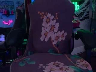 charlette-webb Live Webcam on CamSoda