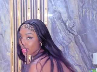 nyakimgold webcam model