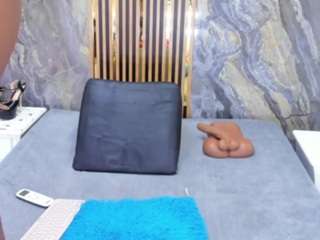 Live webcam model nyakimgold on Soda Cams