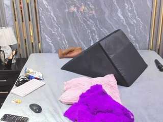 Live webcam model nyakimgold on Soda Cams