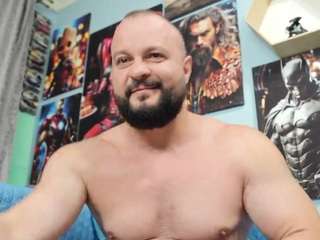 hugearms Live Webcam on CamSoda