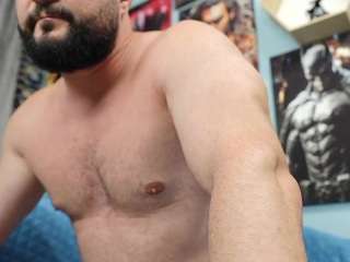 hugearms webcam