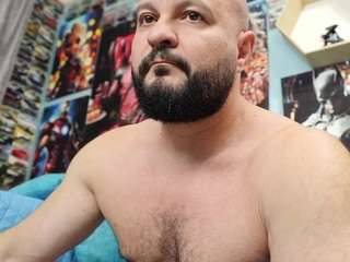 hugearms Live Webcam on CamSoda