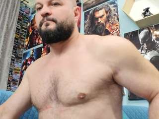 hugearms Live Webcam on {site_name}