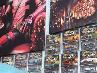 hugearms Live Webcam on CamSoda