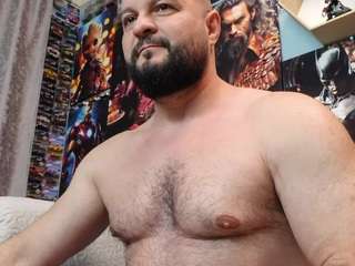 hugearms Live Webcam on CamSoda