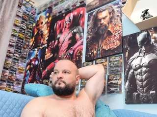 hugearms Live Webcam on CamSoda