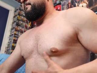 hugearms
