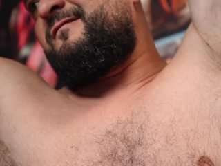hugearms
