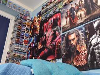 Hugearms